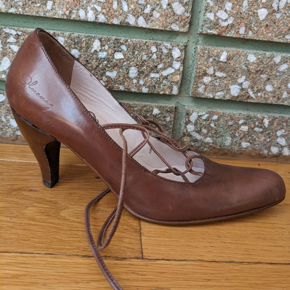 Brown Fluevog Darjeelings sz 6